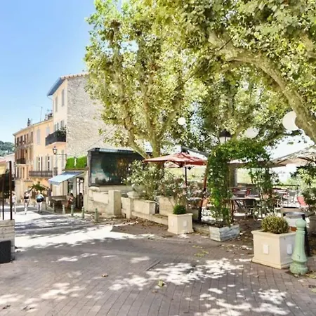 Terrasse Et Vue Sur La Baie De Cannes アパート ル·カネ
