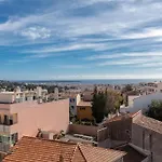 Avec Grande Terrasse ,et Vue Sur La Baie De Cannes