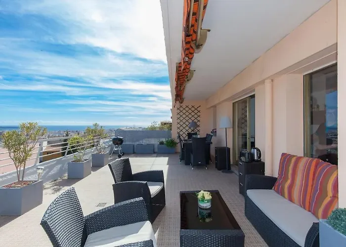 アパート Avec Grande Terrasse ,et Vue Sur La Baie De Cannes ル·カネ