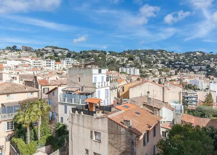 Avec Grande Terrasse ,et Vue Sur La Baie De Cannes *