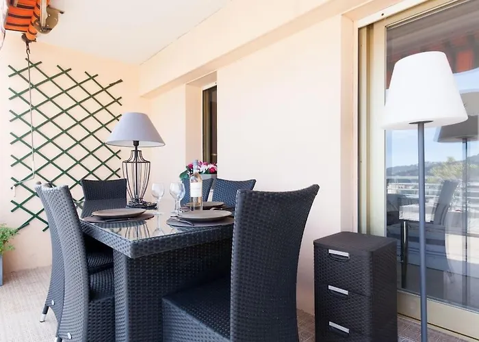 Daire Avec Grande Terrasse ,et Vue Sur La Baie De Cannes Le Cannet